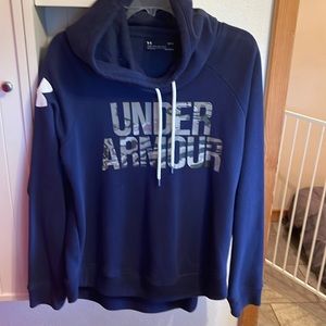 Barely worn comfy Sweatshirt